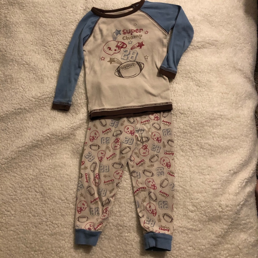 ⭐️4/$20⭐️ Carter’s 🏈 Pj / Pajama Set